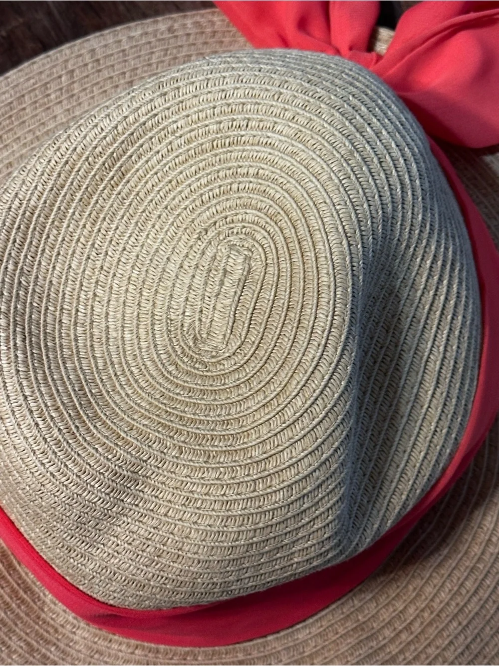 Haute Hippie 👒 straw hat UPF50 with reddish chiffon Scarf